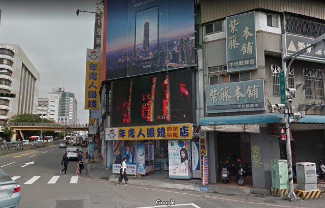 *一中商圈-太平路/三民路口LED電視牆